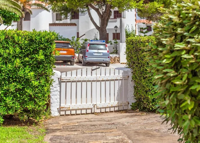 Delfines Biniforcat Apartment *