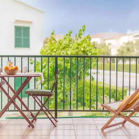 Delfines Biniforcat Appartement *